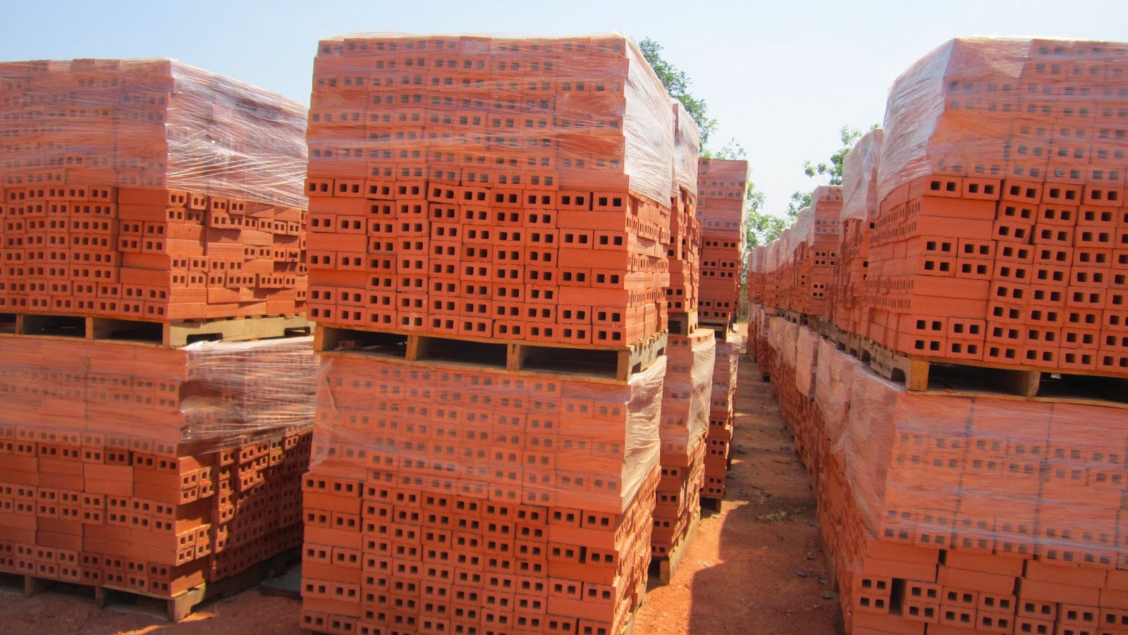 Nhiều người muốn biết gạch Tuynel là gì